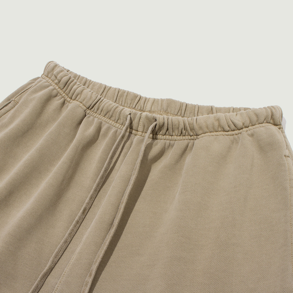 TY White Baggy shorts